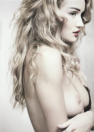 rosie_huntington_whiteley_01.jpg